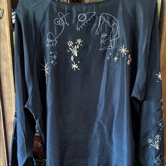 Johnny Was Black Embroidered Top - Picture 6 of 10